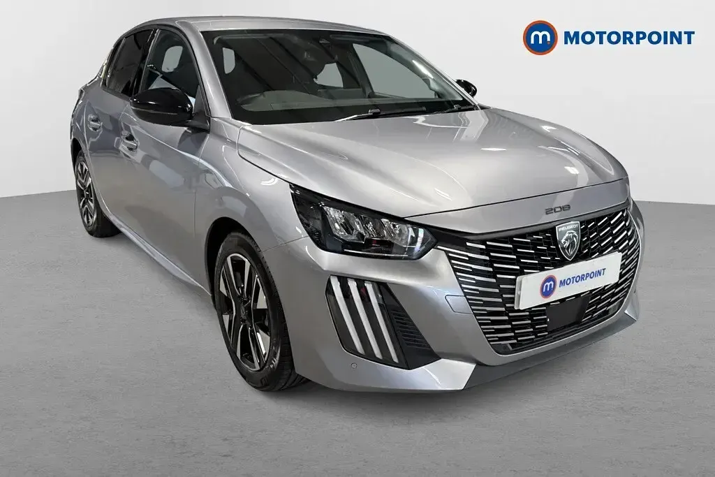 Used Peugeot 208 Allure 101 HP (74 kW) 2025 Hatchback