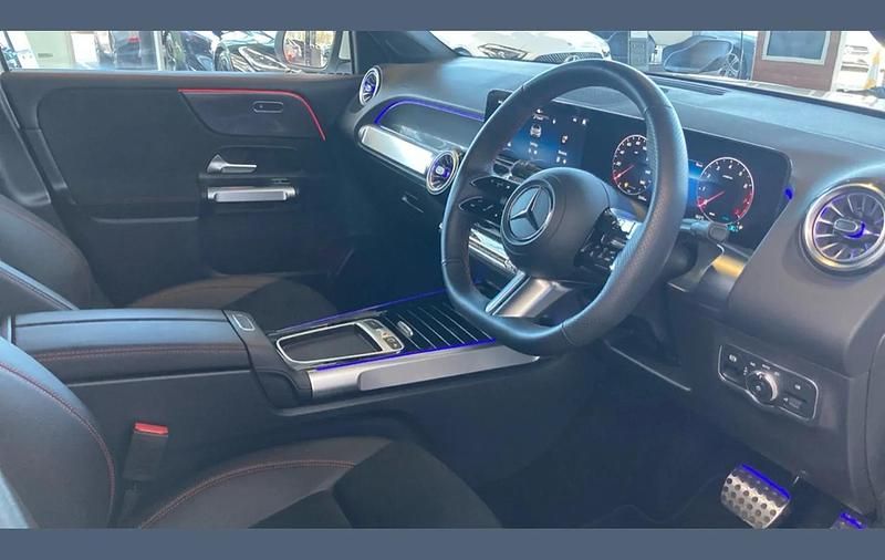 Used Mercedes GLB200 Executive 161 HP (118 kW) 2025 White SUV