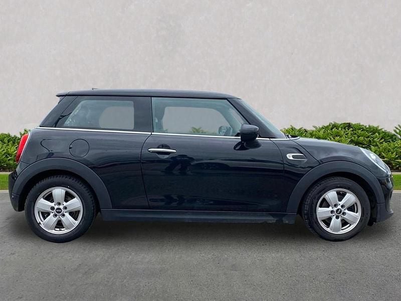 Used Mini Cooper Classic 136 HP (100 kW) 2020 Black Hatchback