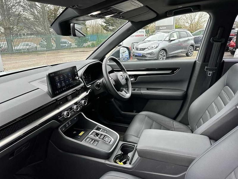 Used Honda CR-V Advance 184 HP (135 kW) 2025 White SUV