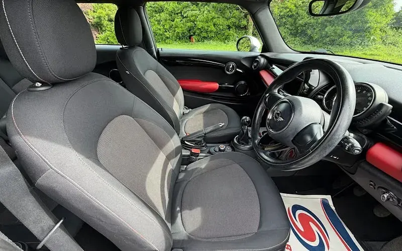 Usado Mini Cooper Hatch 136 HP (100 kW) 2017 Citadino