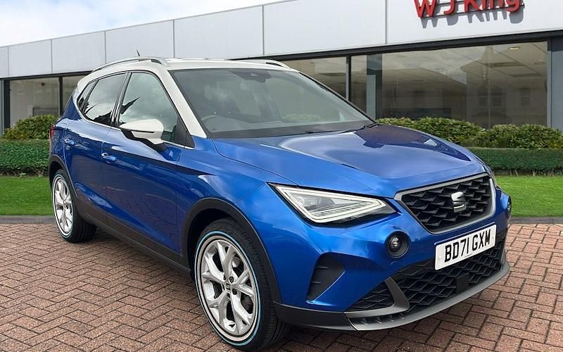Used 2024 Seat Arona FR SUV | £13,995 (Fair price) - Image 1/3