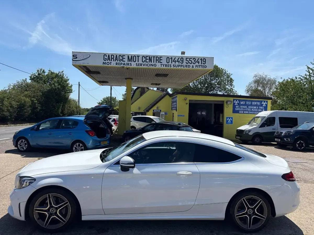Used Mercedes C200 AMG Line Premium 184 HP (135 kW) 2020 White Coupe