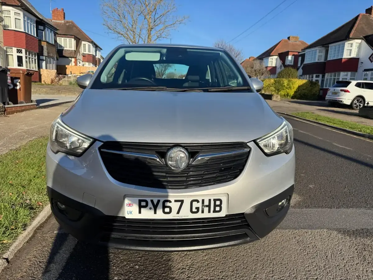 Used Vauxhall Crossland X S 99 HP (72 kW) 2018 Silver SUV