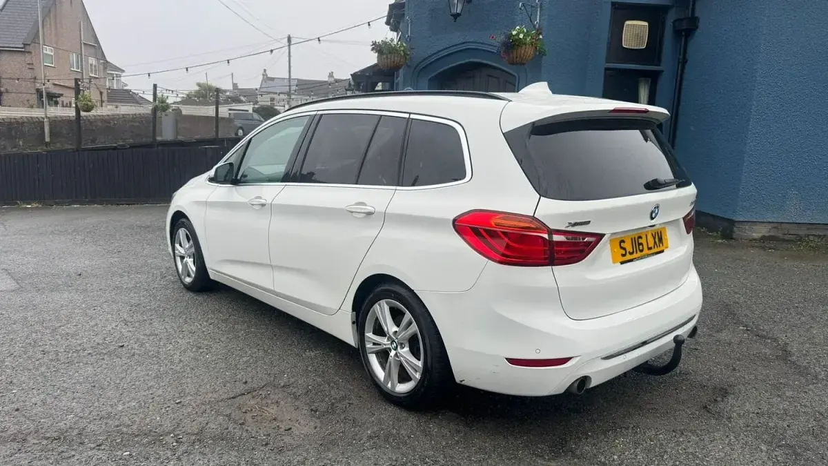 Used BMW 220 Gran Tourer Luxury Line 2016 White MPV