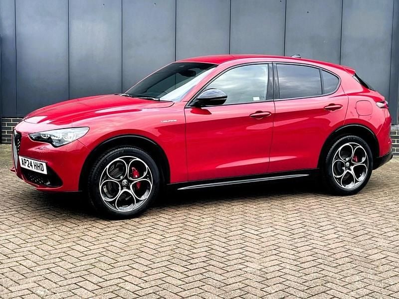 Used Alfa Romeo Stelvio Veloce 280 HP (205 kW) 2024 Red SUV