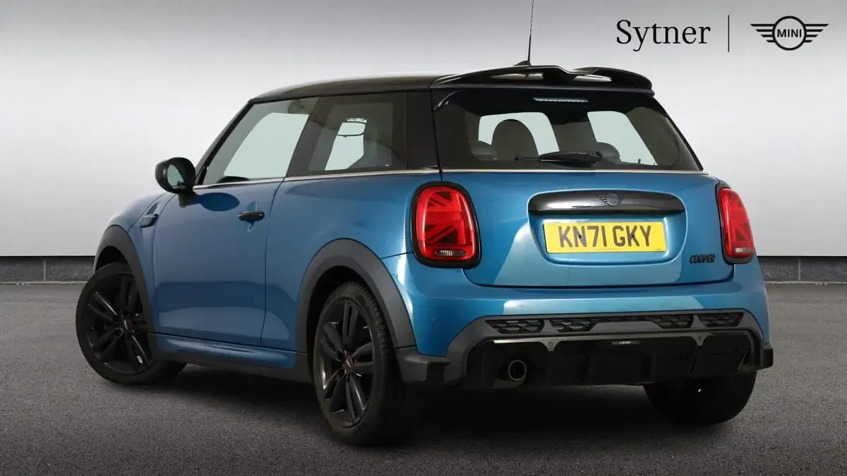 Used Mini Cooper Hatch 136 HP (100 kW) 2021 Blue Hatchback