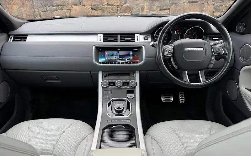 Used Land Rover Range Rover evoque HSE Dynamic 179 HP (131 kW) 2016 Grey SUV