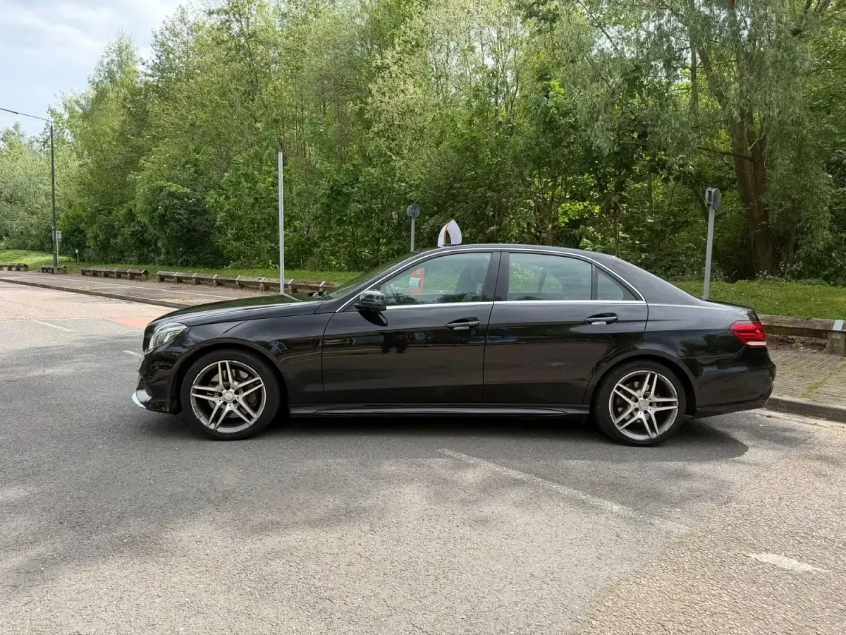 Begagnad Mercedes E350 AMG 252 HK (185 kW) 2014 Svart Sedan