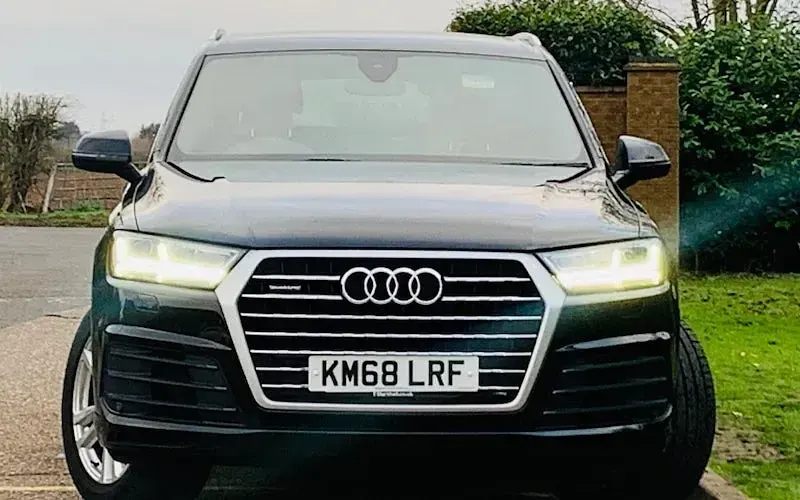 Used Audi Q7 S-Line 231 HP (169 kW) 2018 Black SUV