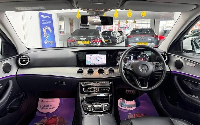 Used Mercedes E220 SE 194 HP (142 kW) 2020 Sedan