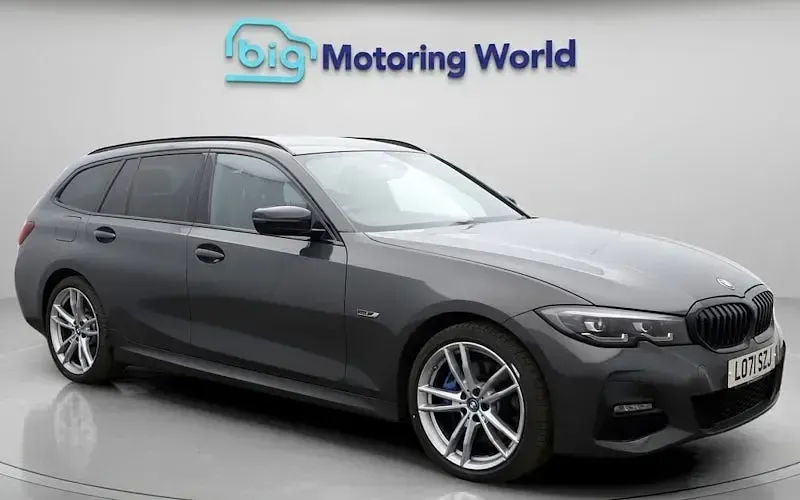 Begagnad BMW 330e M Sport 292 HK (214 kW) 2022 Kombi