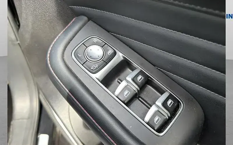 Used MG HS Exclusive 162 HP (119 kW) 2022 Black SUV