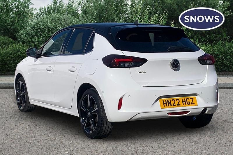 Used Vauxhall Corsa Edition 75 HP (55 kW) 2022 White Hatchback