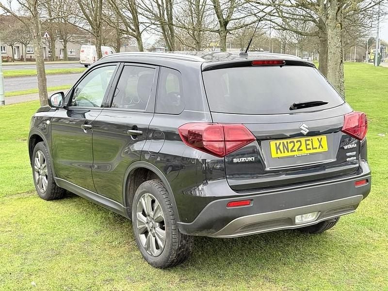 Second-hand Suzuki Vitara SZ-T 129 CP (94 kW) 2022 Negru SUV