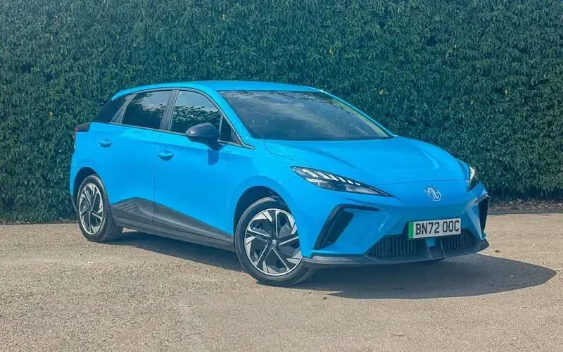 Used MG MG4 EV SE 125 kW (170 HP) 2022 Blue Hatchback
