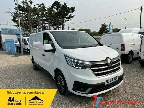 White Used 2023 Renault Trafic Van | £19,995 (Expensive) - Image 1/4