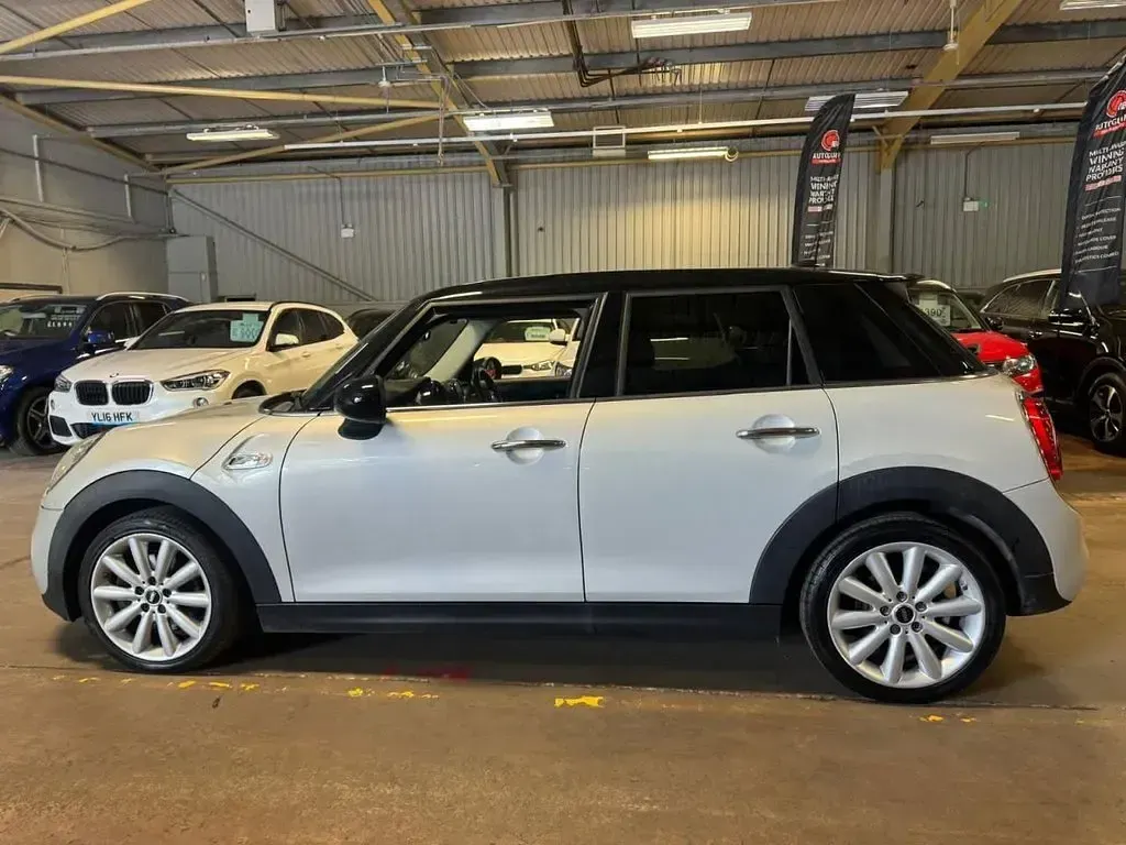 Used Mini Cooper SD Hatch 170 HP (125 kW) 2016 Silver Hatchback