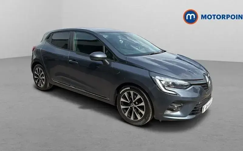 Used Renault Clio Iconic 140 HP (102 kW) 2021 Hatchback