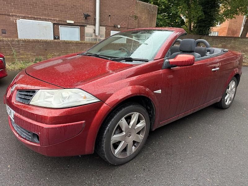 Red Used 2008 Renault Mégane Cabriolet Dynamique Cabriolet | £1,495 - Image 1/4