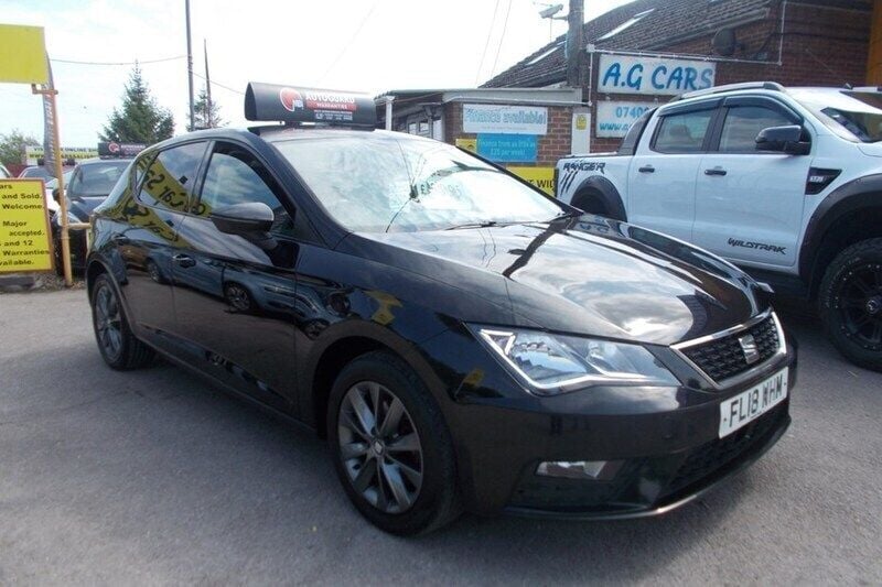 Used Seat Leon SE Technology 114 HP (83 kW) 2018 Black Hatchback