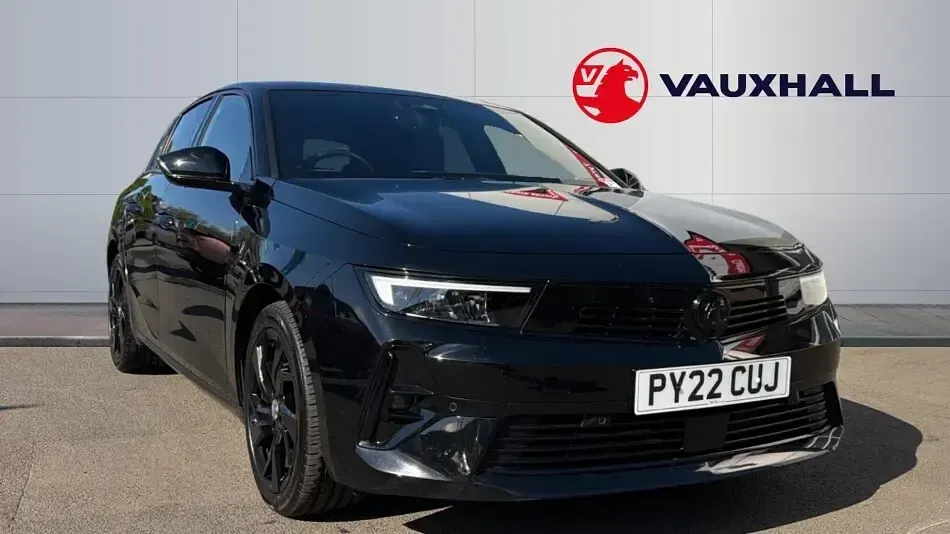 Second-hand Vauxhall Astra GS Line 130 CP (95 kW) 2022 Negru Hatchback