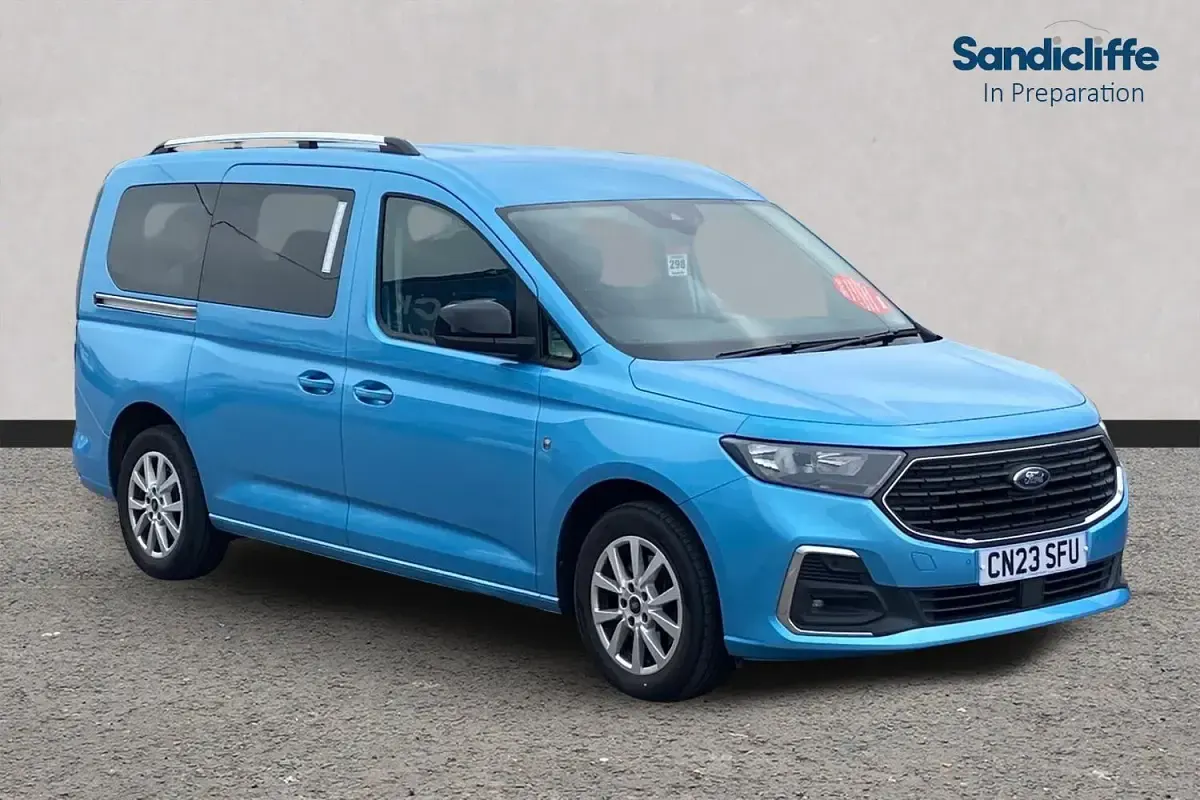 Used Ford Tourneo Titanium 122 HP (89 kW) 2023 Estate