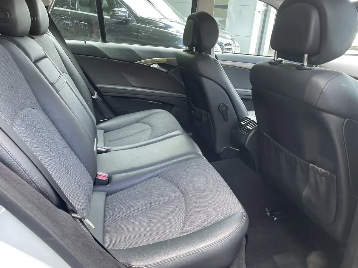 Used Mercedes E220 Avantgarde 2009 Silver Estate