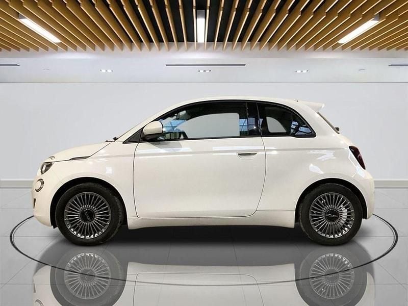 Used Fiat 500e Icon 86 kW (118 HP) 2022 White Hatchback