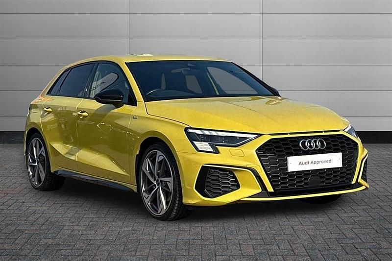 Used Audi A3 Comfort 150 HP (110 kW) 2021 Python yellow Sedan