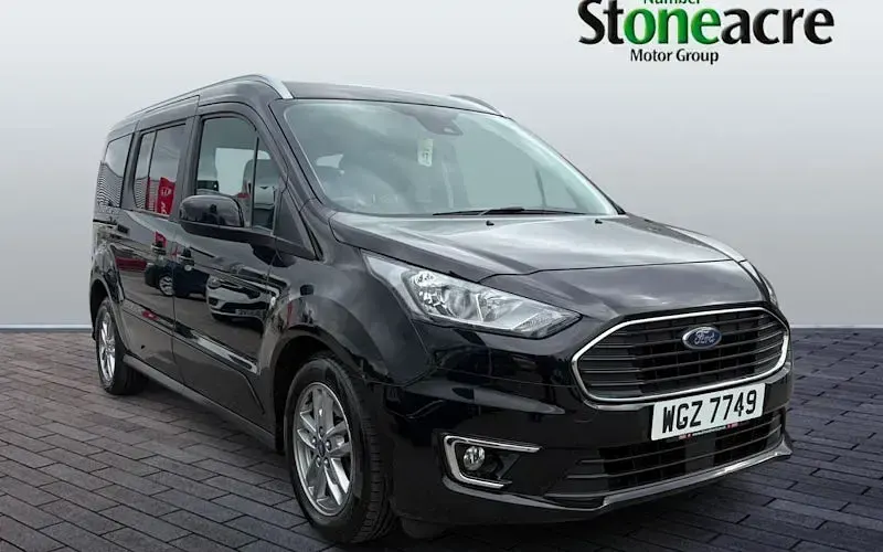 Used Ford Tourneo Titanium 120 HP (88 kW) 2021 Estate