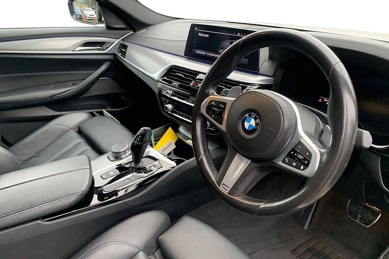 Used BMW 530e M Sport 252 HP (185 kW) 2019 White Sedan