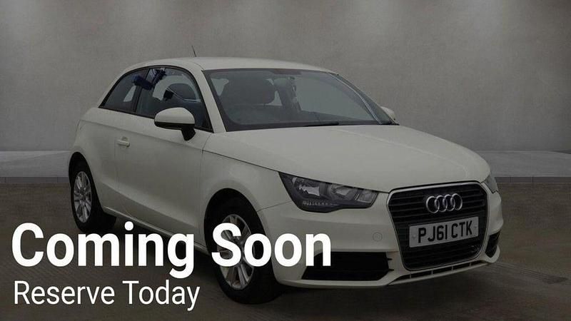 Used Audi A1 Comfort 86 HP (63 kW) 2011 White Hatchback