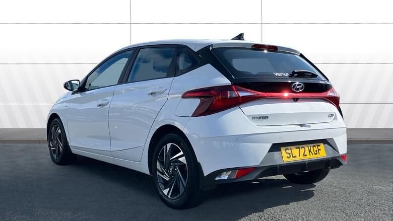 Used Hyundai i20 SE 100 HP (73 kW) 2022 White Hatchback