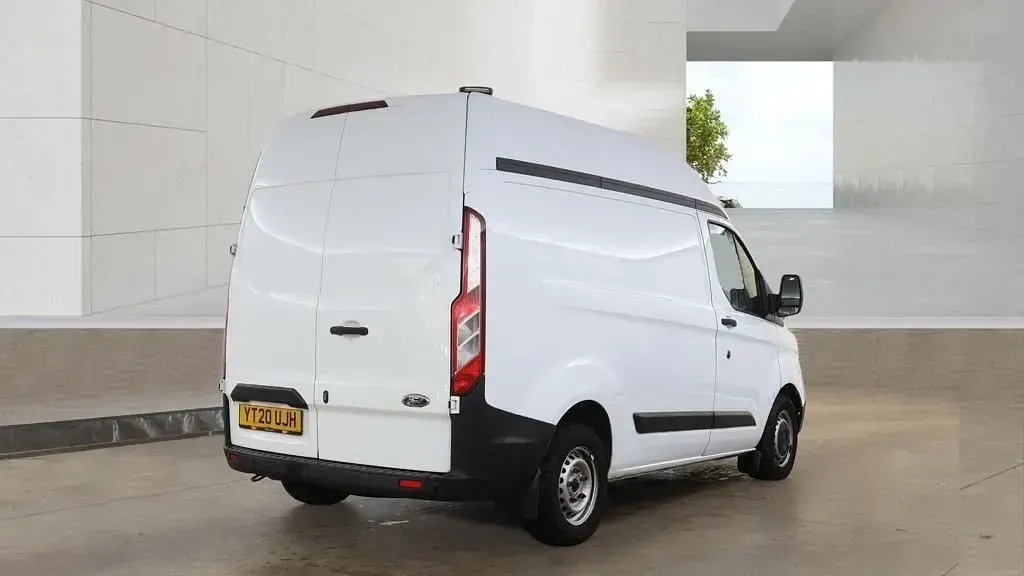 Used Ford Transit Custom 105 HP (77 kW) 2020 White Van