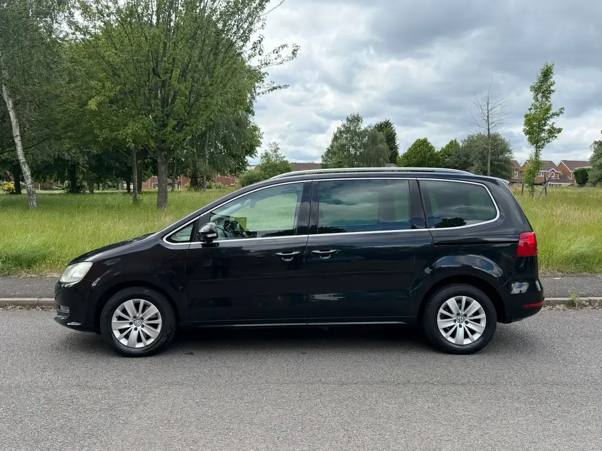 Used VW Sharan 150 HP (110 kW) 2011 Black MPV