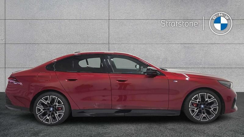 Used BMW i5 Comfort Edition 436 kW (593 HP) 2024 Red