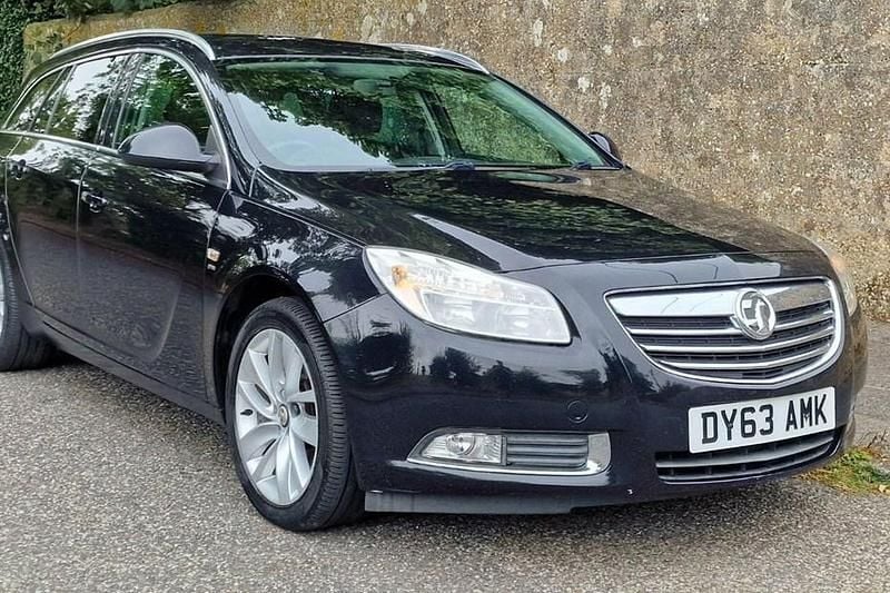 Black Used 2013 Vauxhall Insignia SRi Estate | £3,995 (Fair price) - Image 1/1