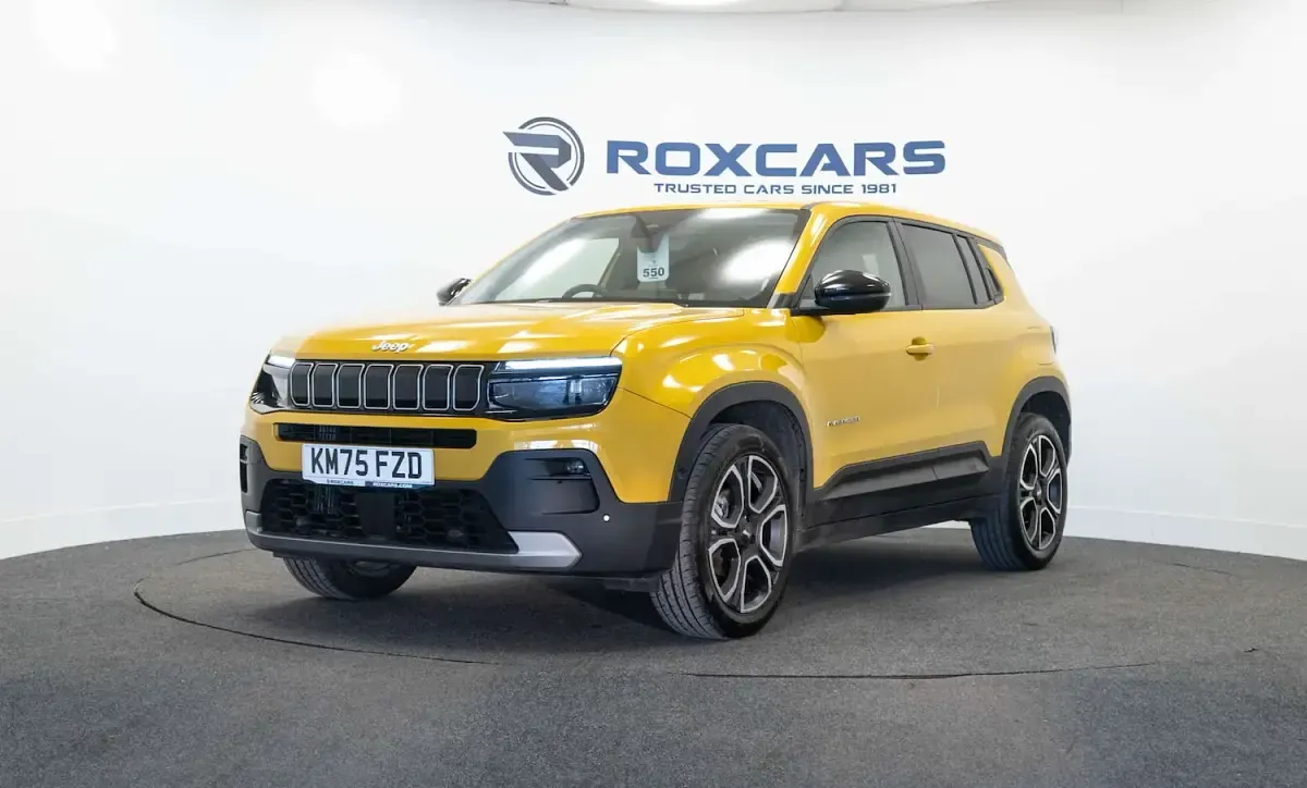 Used Jeep Avenger Summit 100 HP (73 kW) 2025 Yellow SUV