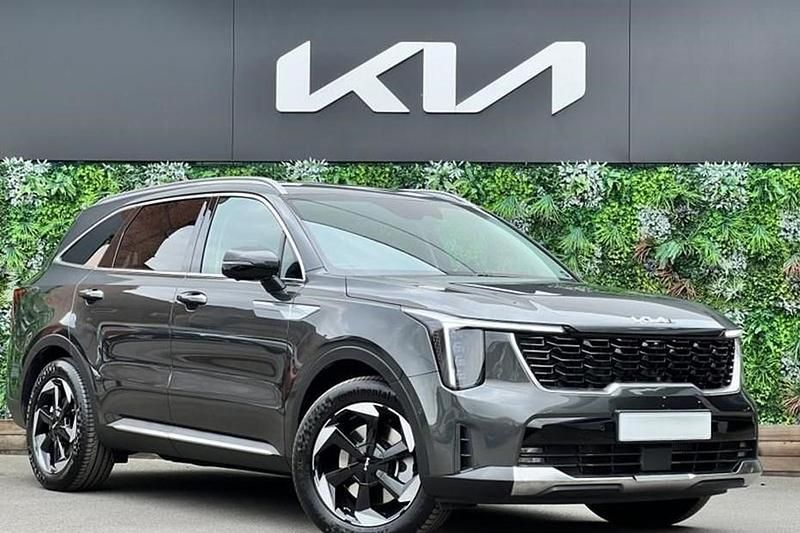 Grey Used 2025 Kia Sorento SUV | £40,995 (Good price) - Image 1/1