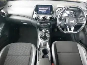 Used Nissan Juke N-Connecta 114 HP (83 kW) 2023 Red SUV