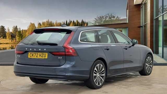 Used Volvo V90 Core 197 HP (144 kW) 2023 Estate