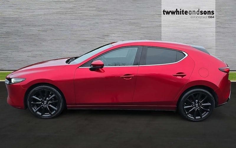 Used Mazda 3 Inclusive 186 HP (136 kW) 2022 Red Hatchback