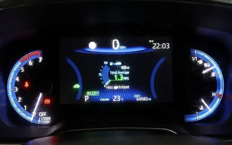 Used Toyota Corolla 122 HP (89 kW) 2022 Silver Estate