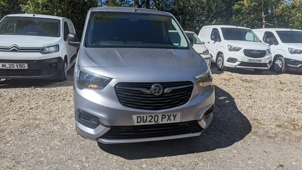 Used Vauxhall Combo Sportive 100 HP (73 kW) 2020 Grey MPV