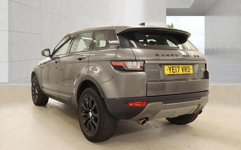 Used Land Rover Range Rover evoque SE 150 HP (110 kW) 2018 Hatchback