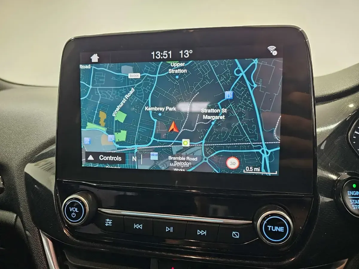 Usado Ford Fiesta ST-Line 100 HP (73 kW) 2018 Preto Citadino