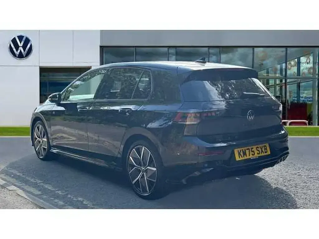 Used VW Golf VIII 150 HP (110 kW) 2025