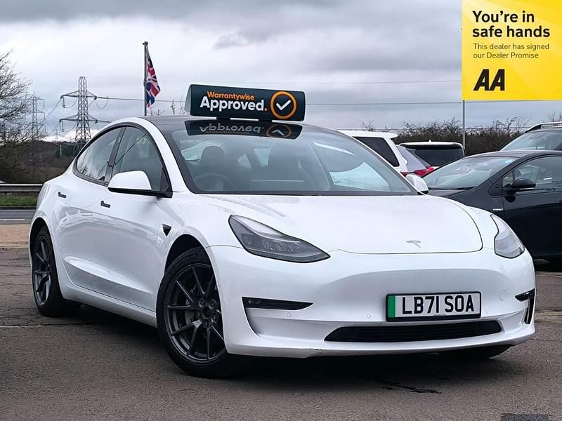 Used Tesla Model 3 75 kW (102 HP) 2021 White Sedan