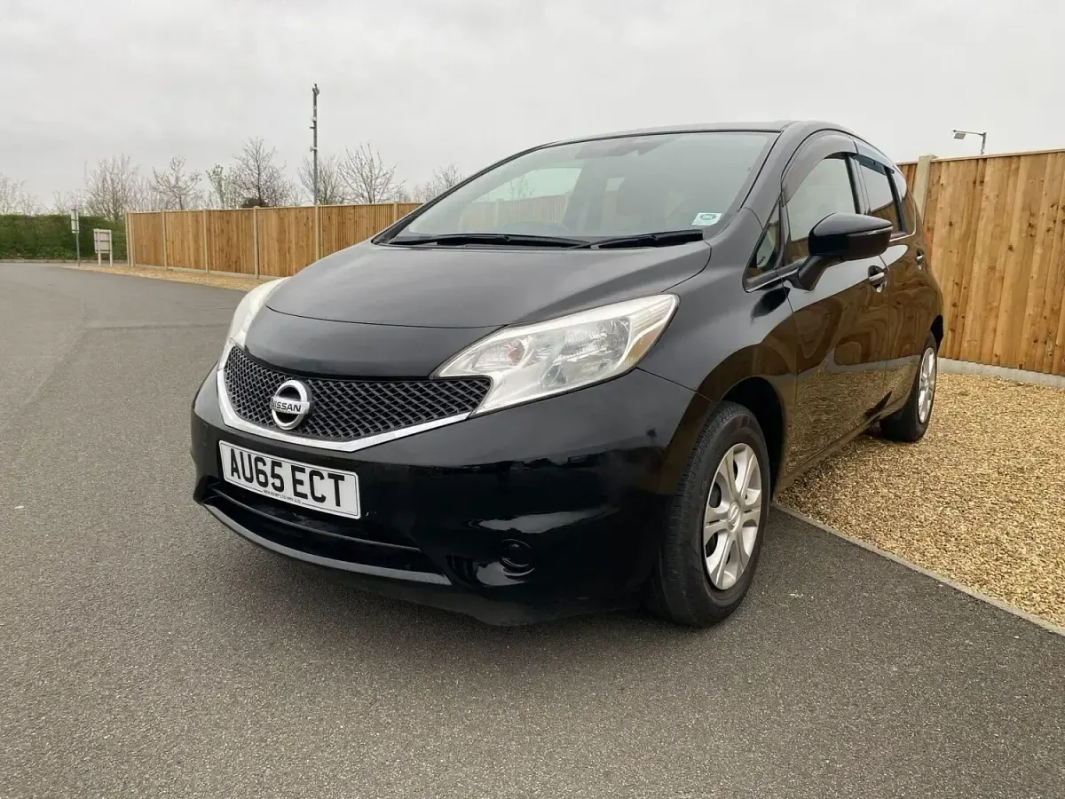 Used Nissan Note Acenta Premium 98 HP (72 kW) 2016 Black Hatchback